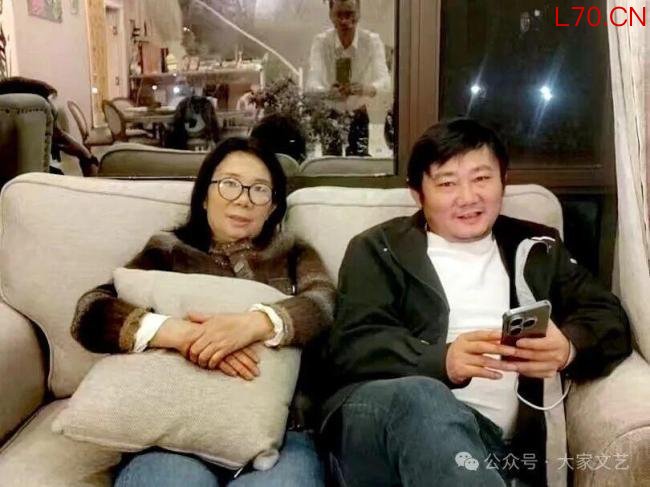 张雪母亲称儿子内心干净 专注造车梦